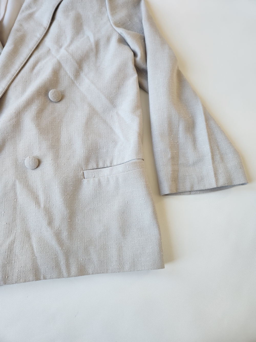 Double-Breasted Light Beige/Gray Blazer Oversized Jacket - Picture 4 of 8